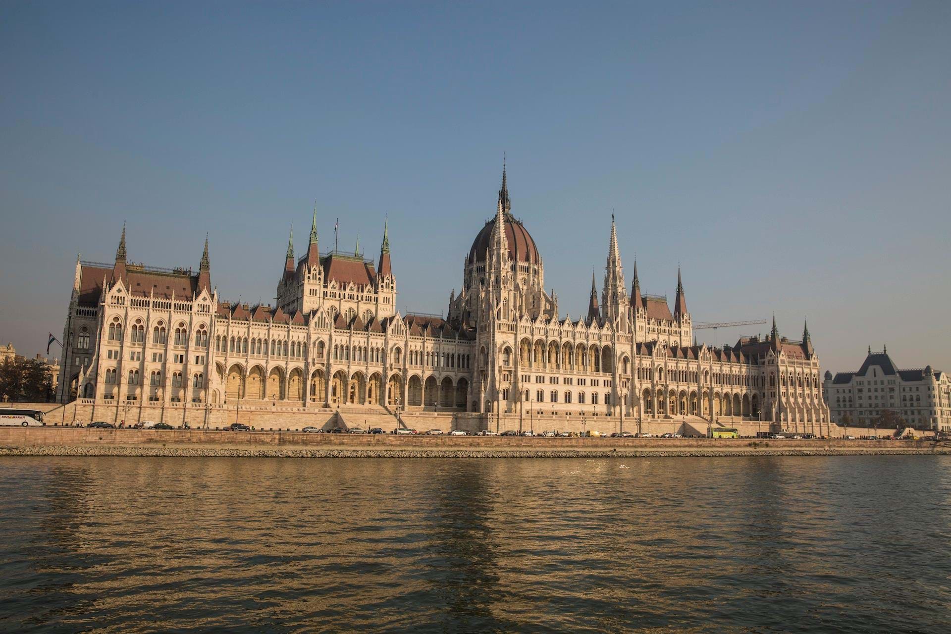 Parlament_vandsiden_Pest_17_Foto_Rasmus_Schoenning-88.jpg