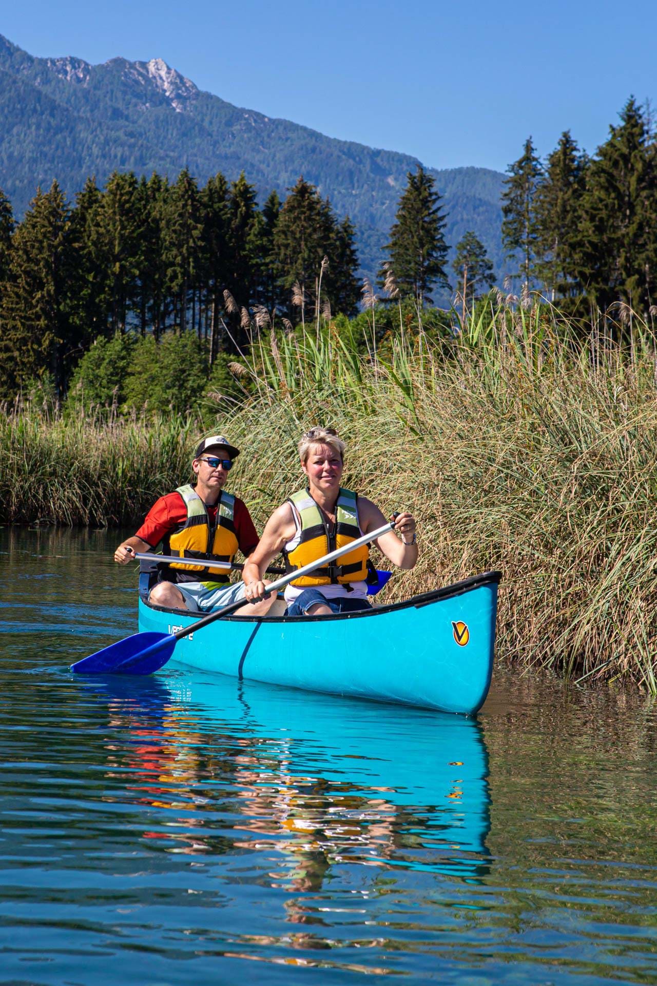Anne-Vibeke på kanotur på søen Faaker i Kärnten