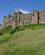 872 Bamburgh Castle Er En Massiv Borg Coast Path Northumberland England Anne Vibeke Rejser DSC04138