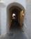 636 Vil Du Undgaa Menneskemylderet Saa Benyt Tunnelgaden Under Husene Amalfi Italien Anne Vibeke Rejser IMG 1595