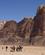 922 Man Er Lille Mellem De Hoeje Klipper Wadi Rum Jordan Anne Vibeke Rejser DSC08925