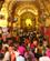 534 Kvinder Beder Ved Maha Muni Buddha Mahmuni Pagode Mandalay Myanmar Anne Vibeke Rejser IMG 4399